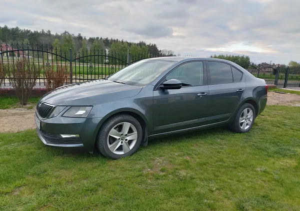 skoda octavia toruń Skoda Octavia cena 46750 przebieg: 228000, rok produkcji 2018 z Toruń